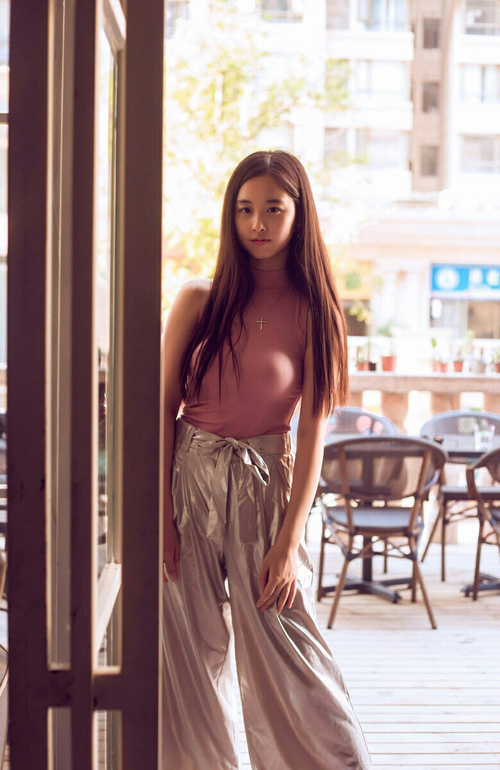 攀岩体验课走进社区拓展亲子运动项目,攀岩户外活动