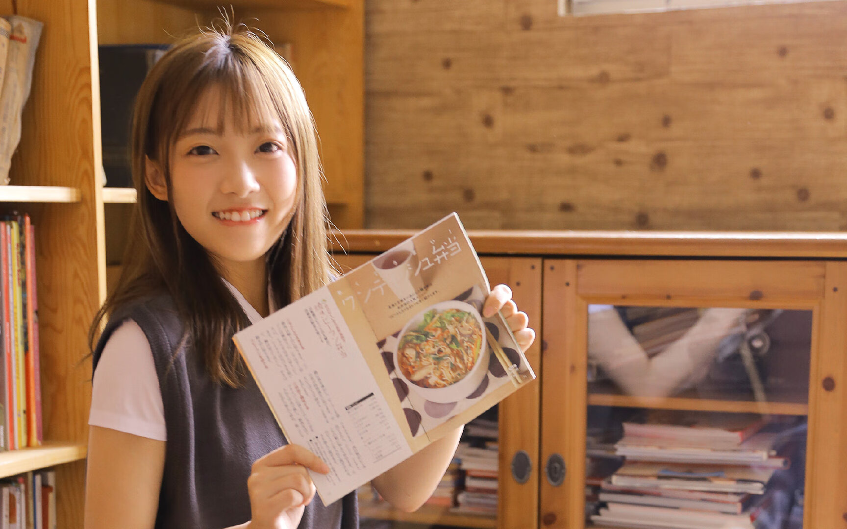 爱游戏体育在线-湖人重组阵容浓眉状态回暖助球队反弹，湖人队浓眉组合